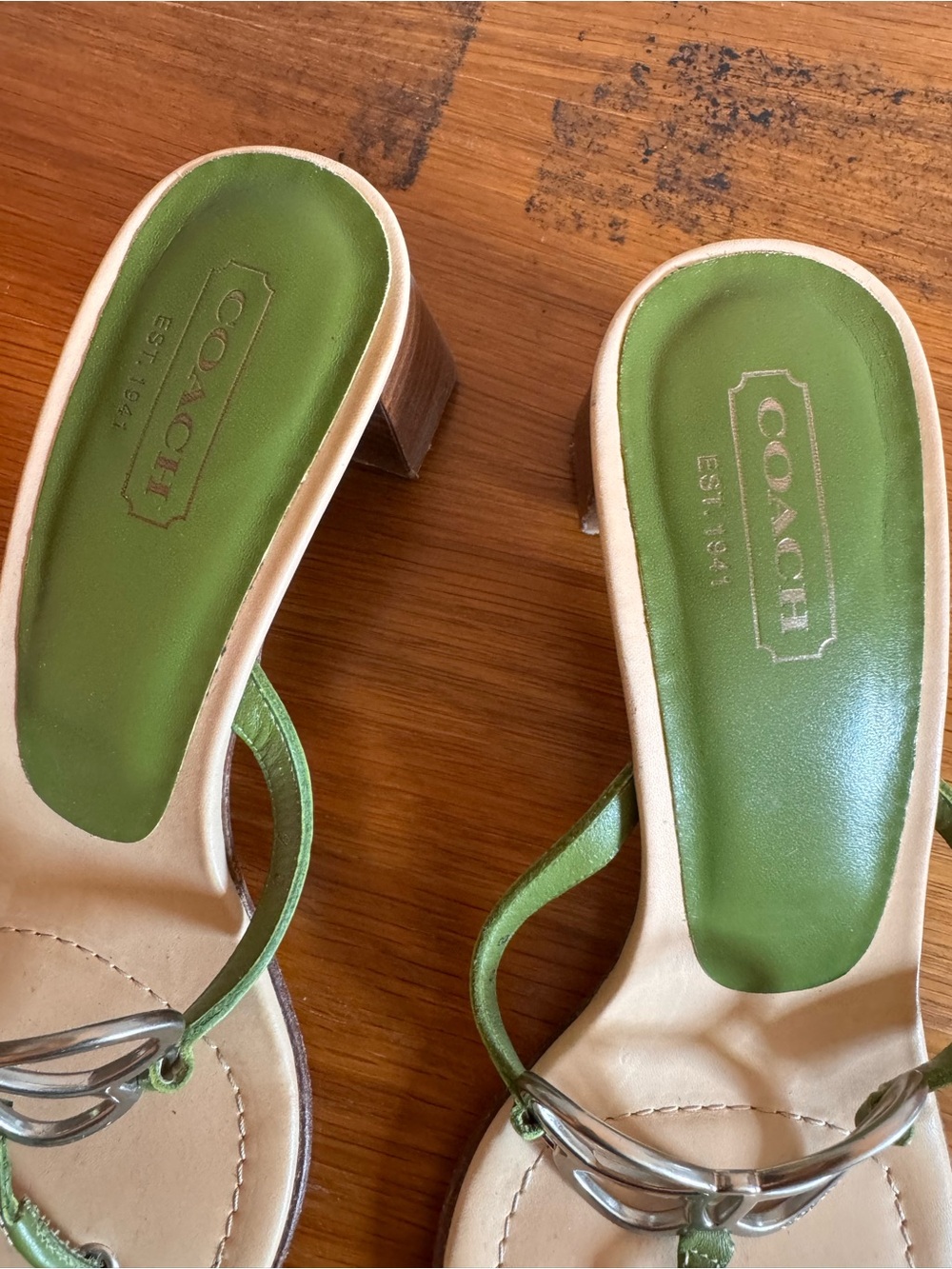 Y2K Vintage Coach Green Leather Butterfly Thong Heel Sandals - Picture 2 of 6